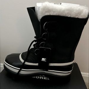 New SOREL - Women's Caribou Waterproof Boot for Winter-